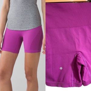 Lululemon  ^ Sculpt Shorts sport  biking EUC hot pink